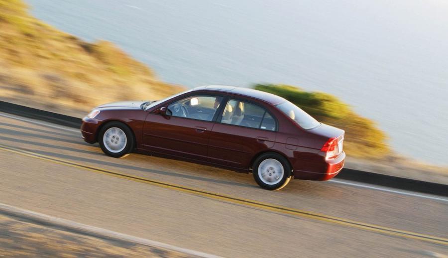  Honda Civic 2003 года  (фото 7 из 13)